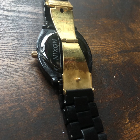 Black Nixon Watch - Picture 5 of 7
